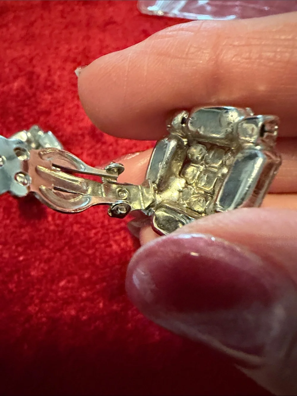 Unsigned like new vintage rhinestone Cluster clip earrings silver tone